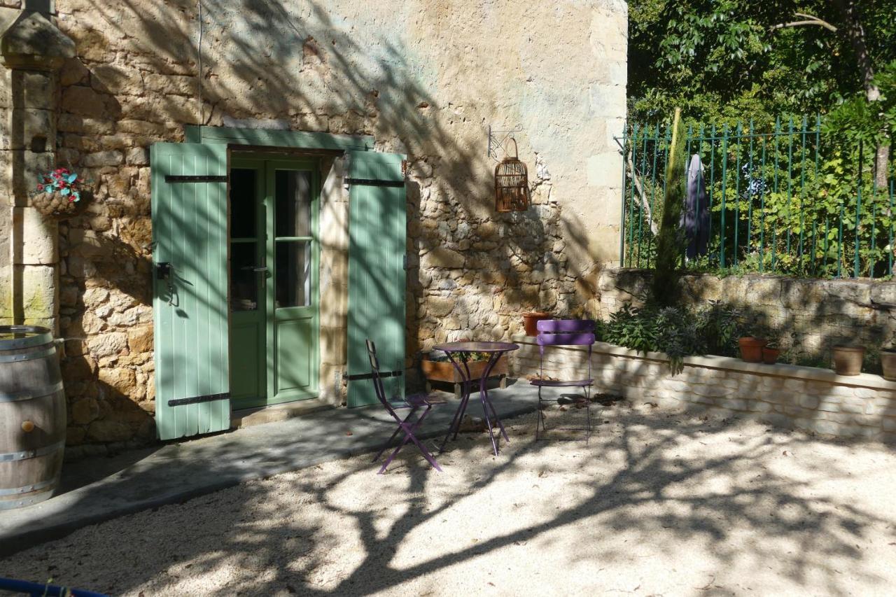 1 Rue Pasquet - 2 Double Rooms In The Main House Beaumont-en-Perigord Ngoại thất bức ảnh